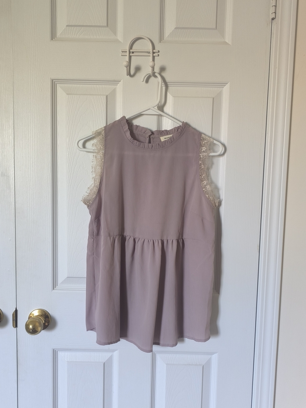 Monteau Sleeveless Lace-Trim Tank Top in Dusty Mauve